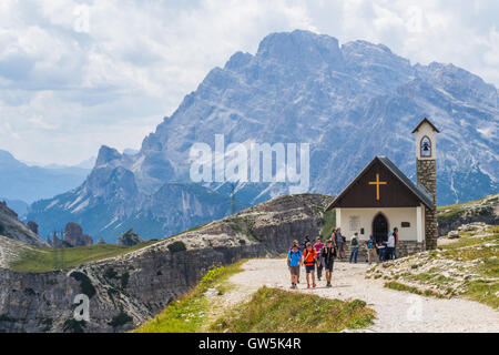 Tre Cime di Lavaredo (aka Drei Zinnen) Naturpark (Nature Park), dans la province de Belluno, Dolomites de Sexten, Vénétie, Italie. Banque D'Images