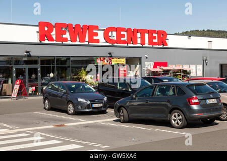 Supermarché REWE en Allemagne Banque D'Images