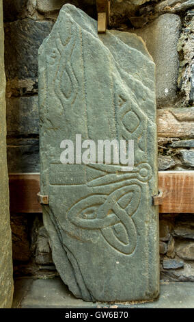 Une des anciennes pierres sculptées à Keills Chapel, Keillmore, Knapdale, Argyll and Bute, Ecosse, Royaume-Uni Banque D'Images