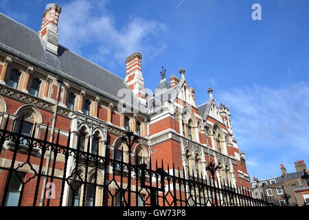 Vue de la façade extérieure de la Royal Courts of Justice Cour de Bell, Londres, Grande-Bretagne Banque D'Images