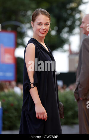 Paula Beer assistant à la cérémonie de remise des prix au 73e Festival International du Film de Venise le 10 septembre 2016 à Venise, Italie. | Verwendung weltweit/photo alliance Banque D'Images