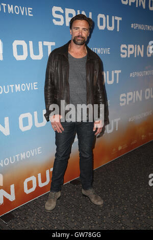 Sydney, Australie. 12 septembre 2016. Acteurs et actrices sont arrivés sur le tapis rouge pour la première australienne de 'Spin Out' à Broadway Hoyts. Crédit : Richard Milnes/Alamy Live News Banque D'Images