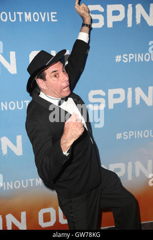 Sydney, Australie. 12 septembre 2016. Acteurs et actrices sont arrivés sur le tapis rouge pour la première australienne de 'Spin Out' à Broadway Hoyts. Crédit : Richard Milnes/Alamy Live News Banque D'Images