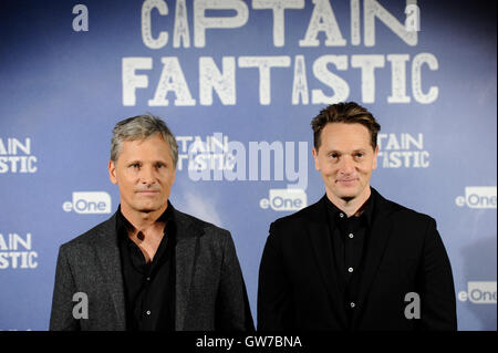 Madrid, Espagne. 12 Sep, 2016. Acteurs Viggo Mortensen et Matt Ross participant à "capitaine" fantastique photocall à Madrid. 12/09/2016 Credit : Gtres más información en ligne Comuniación,S.L./Alamy Live News Banque D'Images