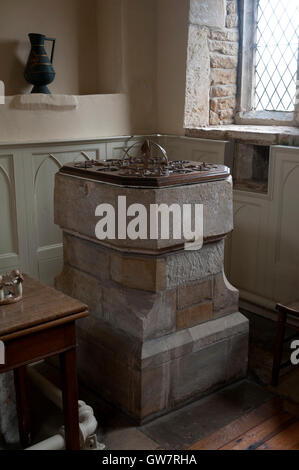 La police, l'église saint Denys, Eaton, Leicestershire, England, UK Banque D'Images