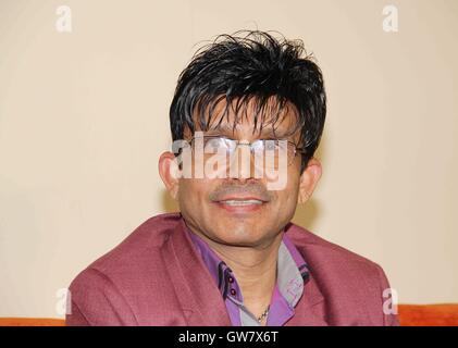 Mohammed Rashid Mohammed Iqbal Kamaal, Kamaal Rashid Khan, acteur indien, producteur, écrivain à la conférence de presse du cinéaste de Bollywood Kumar Mangat Pathak Mumbai Inde Banque D'Images