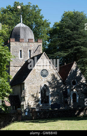 Le Saxon Eglise Saint Pierre et Saint Paul, l'ancienne église paroissiale de Albury, Surrey, UK. Banque D'Images