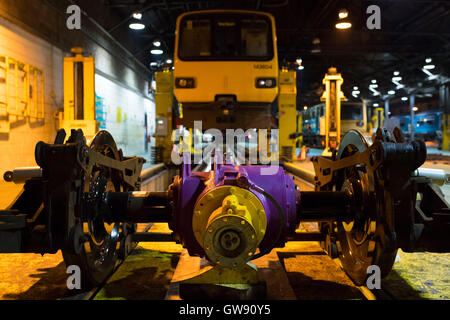 Former à l'entretien Arriva Trains Wales, Canton dépôt diesel, Leckwith Road, Cardiff. (Photo par Matthew Horwood / matt-horwood Banque D'Images