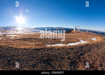 Observatoire astrophysique spécial de l'Académie des sciences de Russie situé en zone de montagne (Caucase, Russie) en altitude 2000 m Banque D'Images