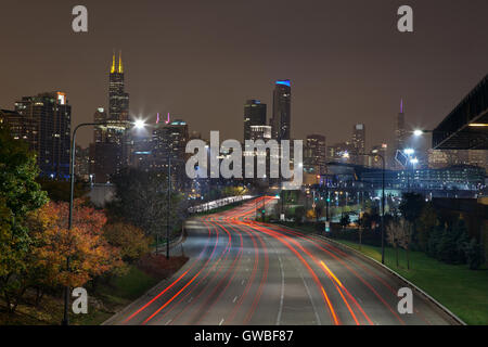 Ville de Chicago. Image de dynamique moderne ville de Chicago la nuit. Banque D'Images