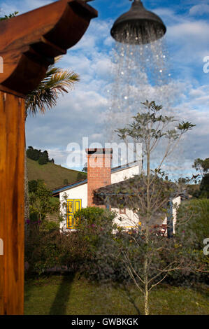 Hôtel Termales El Otoño, bain de l'automne. Situé à proximité de Manizales, dans l'ancienne route de la Nevado. La culture du café colombien axe. Le café de Colombie, région, également connu sous le nom de triangle du café, est une partie de la région Paisa colombien dans la région rurale de Colombie, célèbre pour la culture et la production d'une majorité de la café de Colombie, considéré par certains comme le meilleur café au monde Banque D'Images