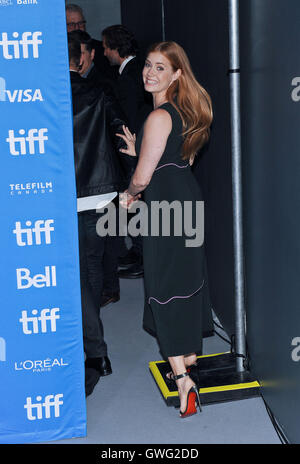 Toronto, Ontario, Canada. 12 Sep, 2016. 12 septembre 2016 - Toronto, Ontario Canada - Amy Adams. ''L'Arrivée'' une séance au cours de la 2016 Toronto International Film Festival qui a eu lieu au TIFF Bell Lightbox. Crédit photo : Brant/Perniac Perniac AdMedia © Brent/AdMedia/ZUMA/Alamy Fil Live News Banque D'Images