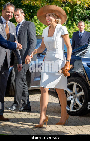 Amsterdam, Pays-Bas. 14Th Sep 2016. Reine Maxima des Pays-Bas assiste à la Postcode Lottery défi vert de la compétition internationale à partir des entrepreneurs à la durable "Westergasfabriek à Amsterdam, Pays-Bas, 14 septembre 2016. Photo : Patrick van Katwijk/ POINT DE dehors - PAS DE FIL - SERVICE/dpa/Alamy Live News Banque D'Images