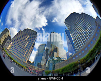 Brookfield Place Jardin d'hiver et World Trade Center (voir fisheye), NYC, USA Banque D'Images