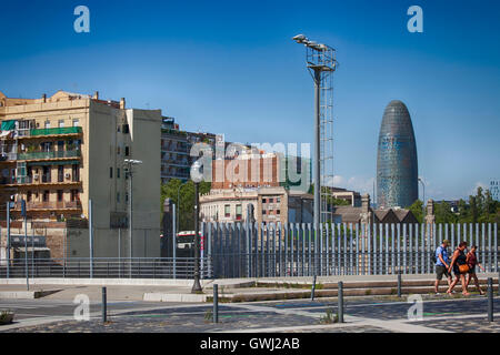 Barcelone, Espagne - 7 juillet : Torre Agbar, le 7 juillet 2016 à Barcelone, Espagne. Tour de 38 étages, construit en 2005 par le célèbre architecht Banque D'Images