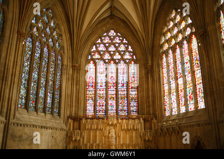 Les fenêtres de la Dame Chapelle dans Wells Cathedral Church of Saint Andrew Banque D'Images
