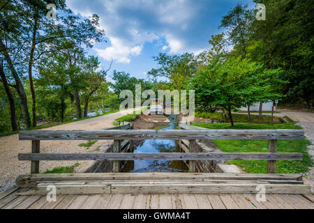 Pont sur le C & O Canal, au Canal Chesapeake & Ohio National Historical Park, Maryland. Banque D'Images