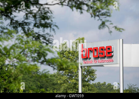 Un logo affiche à l'extérieur d'un établissement occupé par Brose Fahrzeugteile GmbH & Co KG, à Auburn Hills, Michigan, le 17 juillet 2016. Banque D'Images