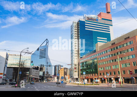 Tallinn, Estonie - 1 mai 2016 : Radisson Blu Hotel Olumpia Tallinn en partie moderne de ville Banque D'Images