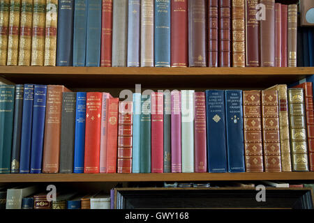 Abbaye d'Anglesey épines en bibliothèque dans la bibliothèque Banque D'Images