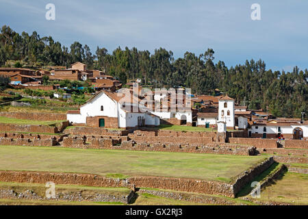 Ville historique de Chinchero, Cusco, Pérou Banque D'Images