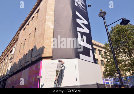 Londres, Royaume-Uni. 15 Septembre, 2016. La semaine de la mode de Londres se prépare le jour avant qu'il commence à NCP en Brewer Street à Soho. Credit : JOHNNY ARMSTEAD/Alamy Live News Banque D'Images