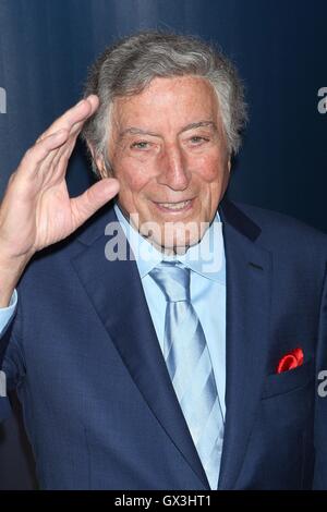 New York, USA. 15 Septembre, 2016. Tony Bennett à Tony Bennett célèbre 90 : Le meilleur est encore à venir au Radio City Hall le 15 septembre 2016 à New York. Credit : MediaPunch Inc/Alamy Live News Banque D'Images