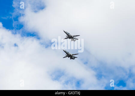 Deux avions d'attaque russe SU 24 Exposition sur Banque D'Images