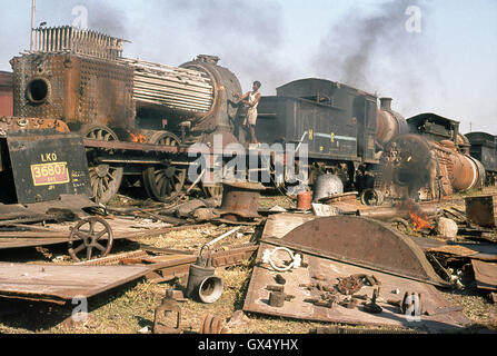 British-construit à l'intérieur de cylindres 0-6-0s'être coupées à Sultanpur près de Lucknow, novembre 1976. Banque D'Images