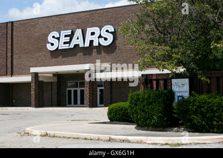 Un logo affiche à l'extérieur d'un magasin de détail Sears à Columbus, Ohio le 23 juillet 2016. Banque D'Images