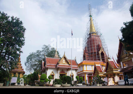 Wat Chang Hai pour Ratburanaram personnes visitent et priez Luang Pu Thuat le 13 juillet 2016 à Pattani provinces du sud de la Thaïlande Banque D'Images