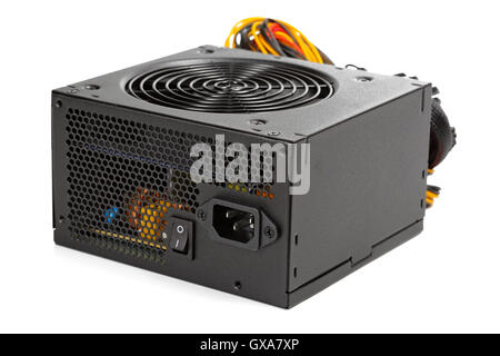 L'alimentation de l'ordinateur isolé sur fond blanc Banque D'Images