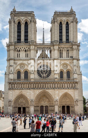 La Cathédrale Notre Dame, Paris, France Banque D'Images