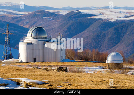 Observatoire astrophysique spécial de l'Académie des sciences de Russie situé en zone de montagne (Caucase, Russie) en altitude 2000 m Banque D'Images