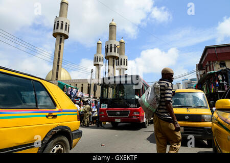 Le Nigeria, Lagos, la ville et la mosquée centrale de Market Street Banque D'Images