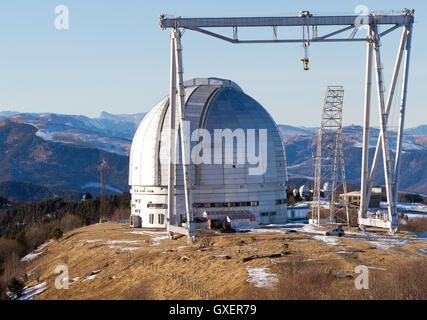 Observatoire astrophysique spécial de l'Académie des sciences de Russie situé en zone de montagne (Caucase, Russie) en altitude 2000 m Banque D'Images