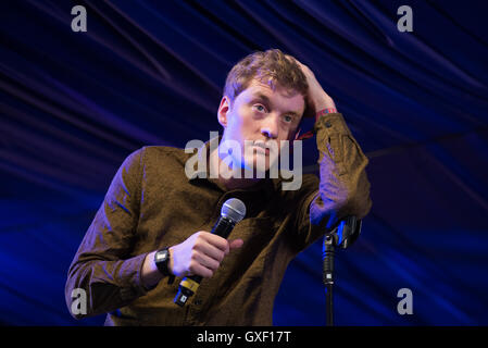 Festival Latitude 2016 samedi avec : James Acaster Où : Southwold, Royaume-Uni Quand : 16 Oct 2016 Banque D'Images