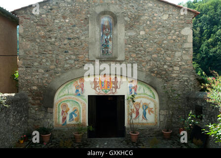 Chapelle Saint juste et Ruffine Prats de Mollo Sud de la France. Artiste , Jean Lautilisation aussi connu sous le nom de Jean Llarus. 2016 HOMER SYKES Banque D'Images