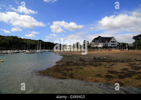 Plage de Conleau et Best Western Hotel, presqu'île de Conleau, Vannes, Morbihan, Bretagne, France, Europe Banque D'Images