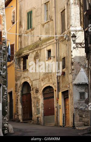 L'ancienne et de jolies ruelles de la vieille partie de Tivoli, Italie Banque D'Images