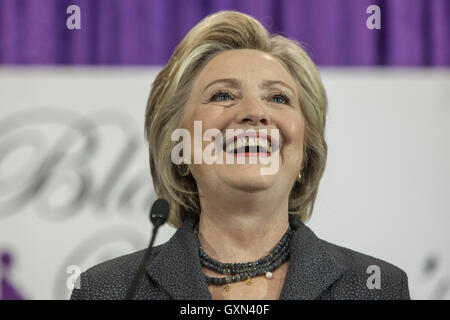 Washington DC, USA. 16 Septembre, 2016. Hillary Clinton s'exprime à l'ordre du jour de femmes noires Symposium annuel . Credit : Rudy k/Alamy Live News Banque D'Images