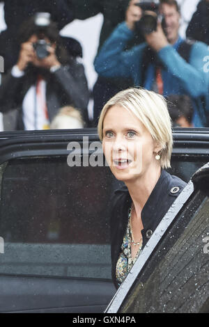 Madrid, Madrid, Espagne. 16 Sep, 2016. Cynthia Nixon est vu arriver au 64e Festival du Film de San Sebastian le 16 septembre 2016 à San Sebastian, Espagne. Crédit : Jack Abuin/ZUMA/Alamy Fil Live News Banque D'Images