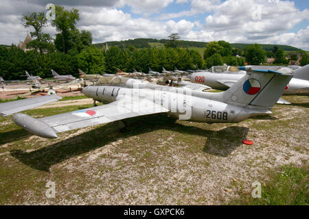 République tchèque Air Force Aero L-29 Delfin exposée au musée de l'aviation au château de Savigny-les-Beaune, France Banque D'Images