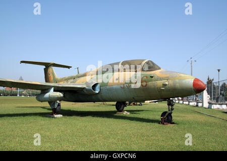 Force aérienne hongroise aero l-29 Delfin jet trainer sur l'affichage dans le parc de la technologie militaire, kecel, Hongrie Banque D'Images