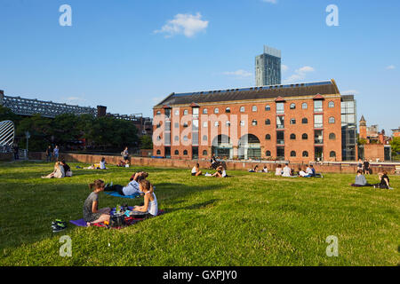 Le castlefield Manchester Castlefield de l'entrepôt du marchand bureaux style loft paysage urbain au bord de l'usine de brique c Rochdale Banque D'Images