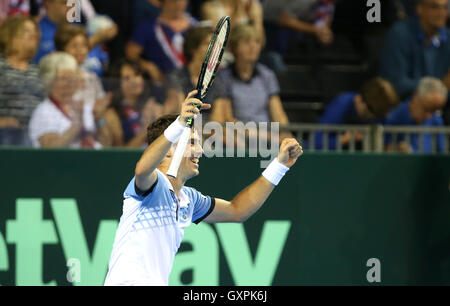 L'Argentine Guido Pella célèbre battant Grande-bretagne's Kyle Edmund au cours de la première journée de la Coupe Davis à l'Emirates Arena, Glasgow. Banque D'Images