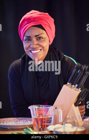 Nadiya Hussain portrait of chef célébrité, Great British Bake Off gagnant, à Bolton nourriture et boisson festival Banque D'Images