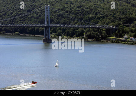La mi -Pont d'Hudson sur le fleuve Hudson Poughkeepsie New York Banque D'Images
