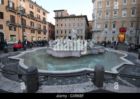 Fontana del Moro, la Piazza Navona, Rome, Italie Banque D'Images