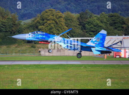 SLIAC, Slovaquie - 30 août : Su-27 FLANKER d'origine ukrainienne au cours On continuera à Sliac airshow SIAF, Slovaquie Banque D'Images